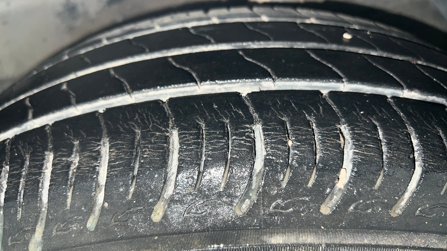 Used 2020 Maruti Suzuki Baleno Delta Petrol Manual tyres RIGHT FRONT TYRE TREAD VIEW
