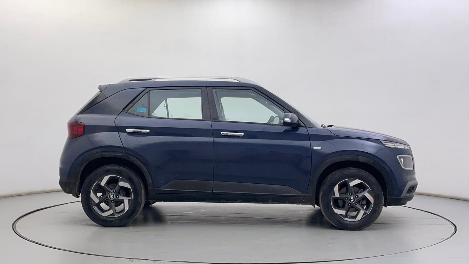 Used 2019 Hyundai Venue SX Plus 1.0 Turbo DCT Petrol Automatic exterior RIGHT SIDE VIEW