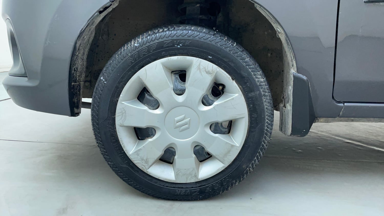 Used 2018 Maruti Suzuki Alto K10 VXi AMT Petrol Automatic tyres LEFT FRONT TYRE RIM VIEW