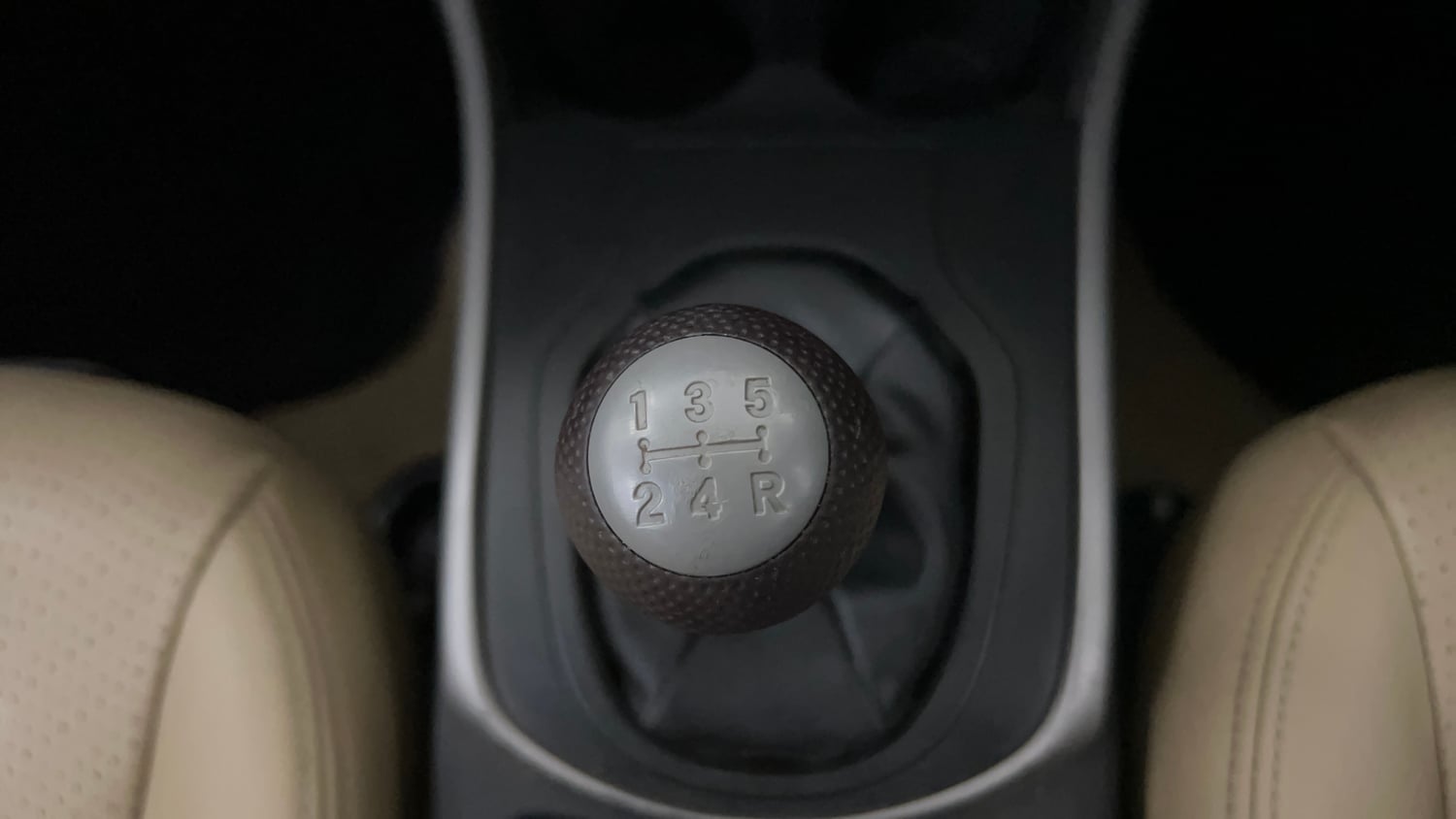 Used 2016 Honda City VX Petrol Manual interior GEAR  KNOB VIEW