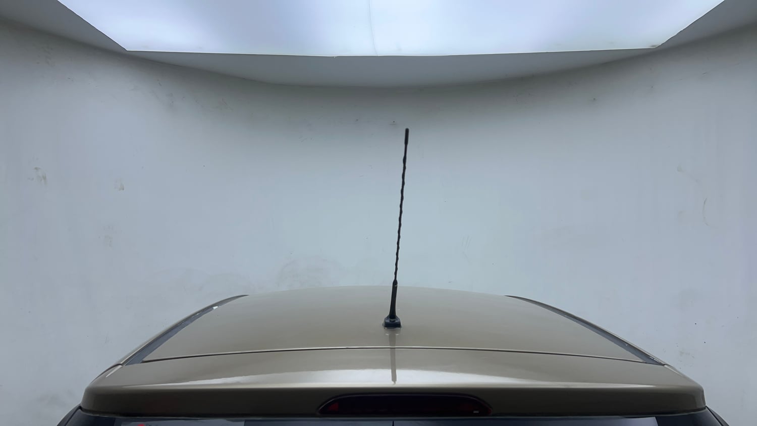 Used 2015 Hyundai Elite i20 Asta 1.4 CRDI Diesel Manual exterior EXTERIOR ROOF VIEW