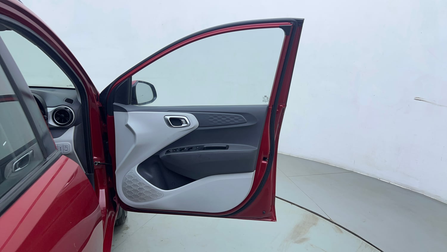 Used 2022 Hyundai Grand i10 Nios Sportz 1.2 Kappa VTVT CNG Cng Manual interior RIGHT FRONT DOOR OPEN VIEW