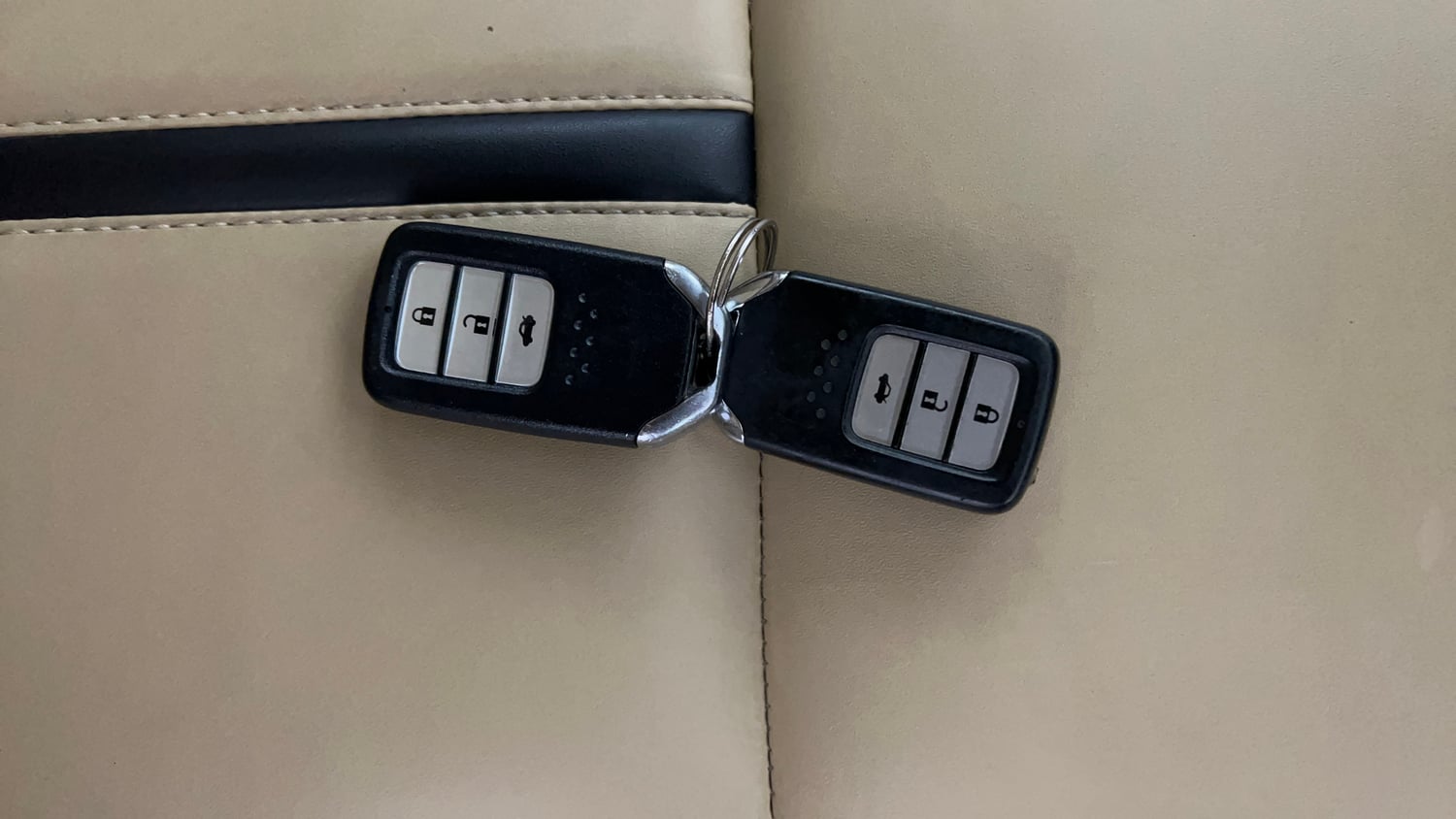 Used 2017 Honda City V CVT Petrol Petrol Automatic extra CAR KEY VIEW
