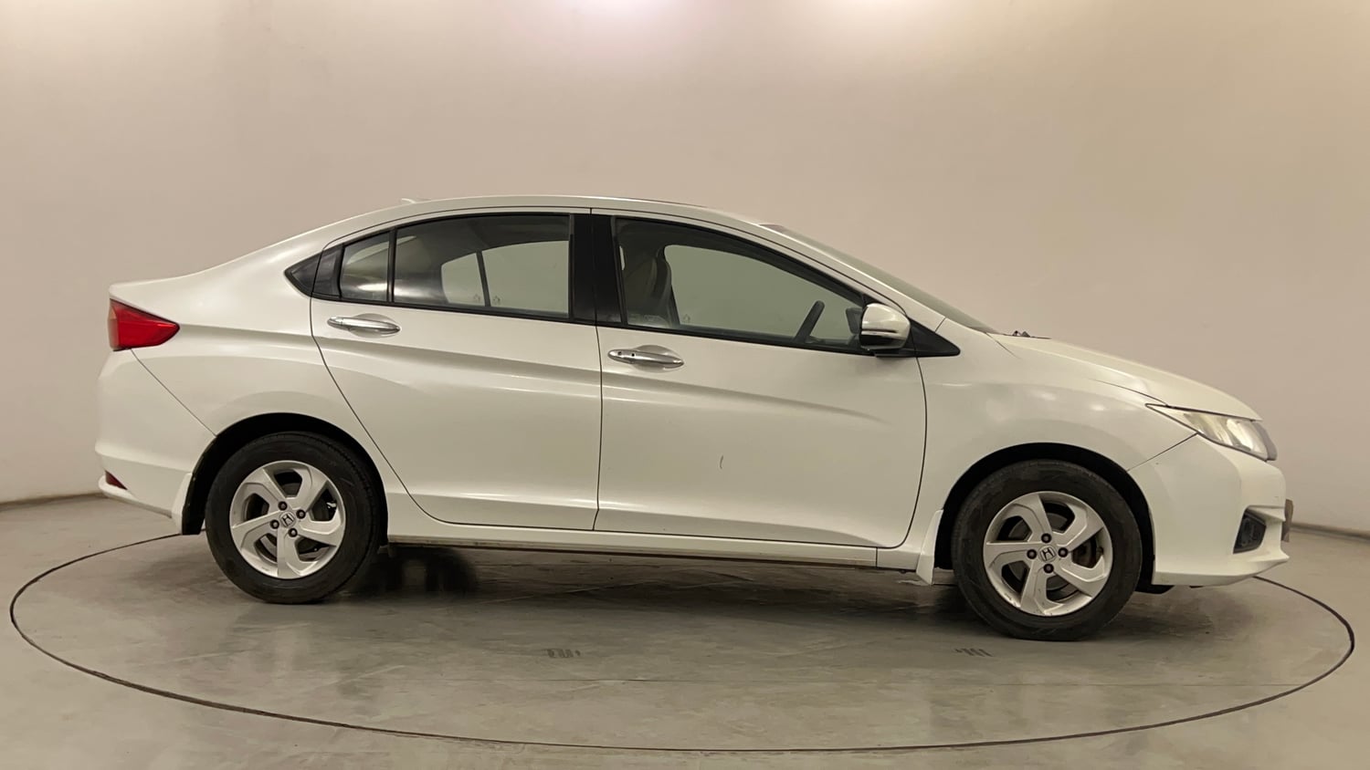 Used 2016 Honda City VX CVT Petrol Automatic exterior RIGHT SIDE VIEW