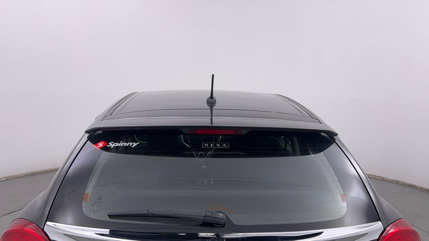Used 2016 Maruti Suzuki Baleno Alpha 1.2 Petrol Manual exterior BACK WINDSHIELD VIEW