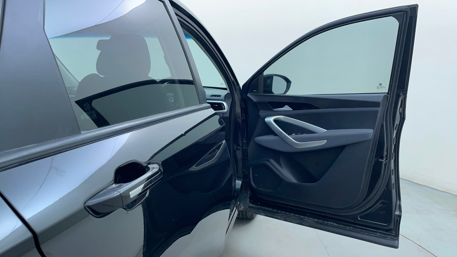 Used 2021 MG Motors Hector Shine 1.5 Petrol Turbo CVT Petrol Automatic interior RIGHT FRONT DOOR OPEN VIEW