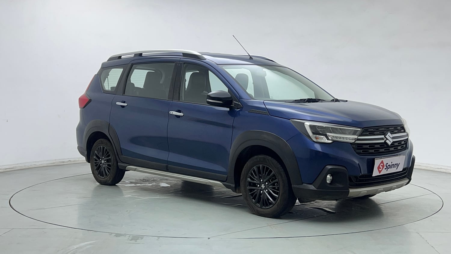 Used 2019 Maruti Suzuki XL6 Alpha MT Petrol Petrol Manual exterior RIGHT FRONT CORNER VIEW