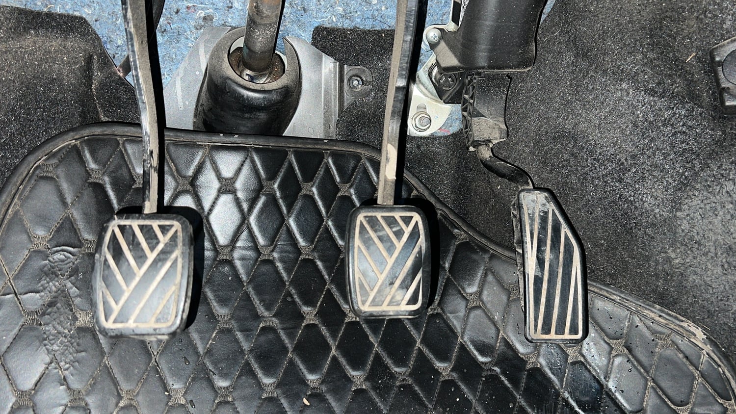 Used 2022 Maruti Suzuki Celerio LXi Petrol Manual interior PEDALS VIEW