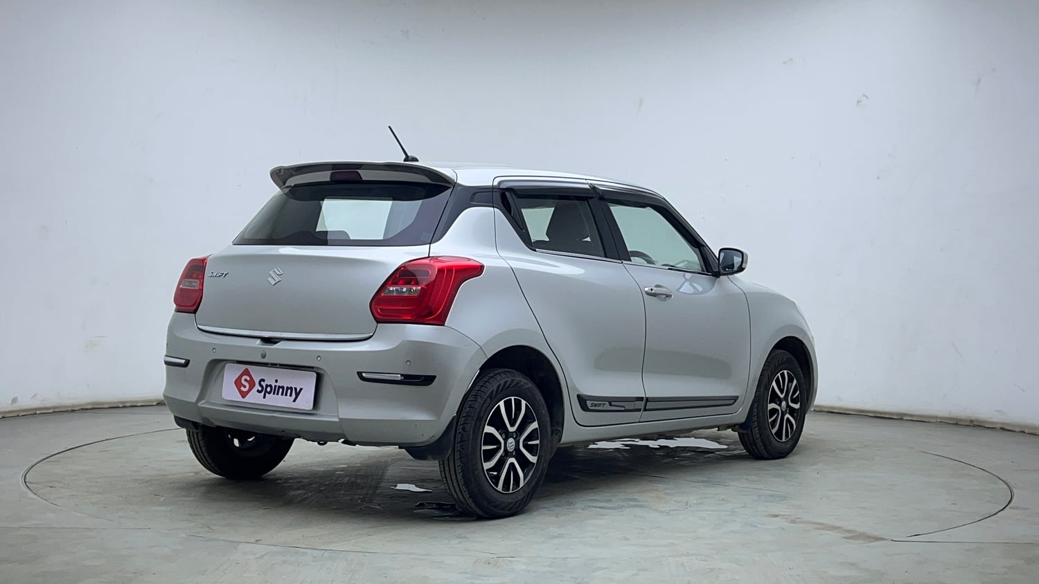 Used 2022 Maruti Suzuki Swift VXi AMT Petrol Automatic exterior RIGHT REAR CORNER VIEW