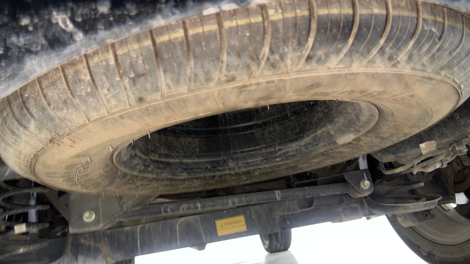 Used 2024 Tata Harrier Fearless Plus Dark Edition AT Diesel Automatic tyres SPARE TYRE VIEW