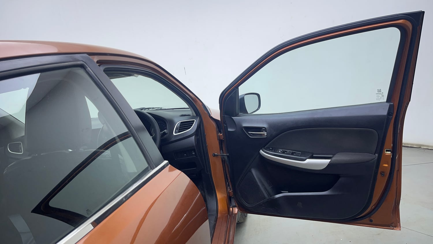 Used 2017 Maruti Suzuki Baleno Delta 1.2 Petrol Manual interior RIGHT FRONT DOOR OPEN VIEW
