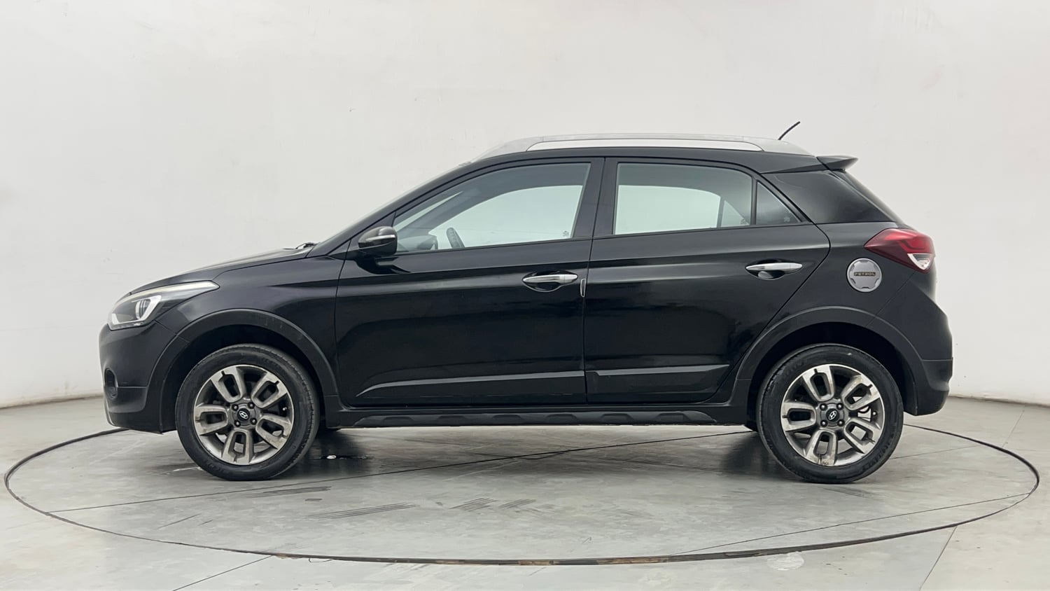Used 2016 Hyundai i20 Active 1.2 SX Petrol Manual exterior LEFT SIDE VIEW