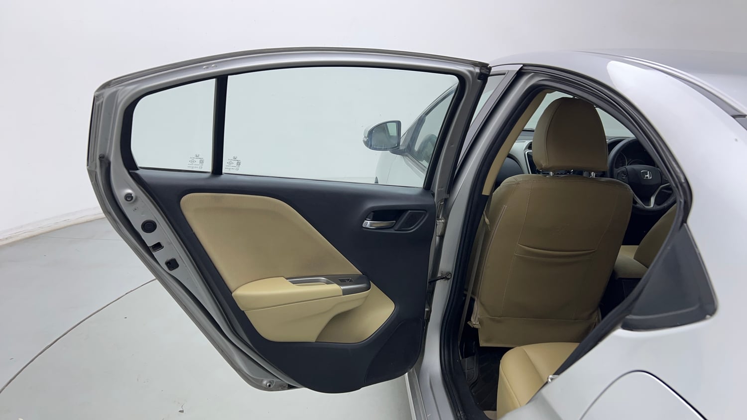 Used 2016 Honda City V Petrol Manual interior LEFT REAR DOOR OPEN VIEW