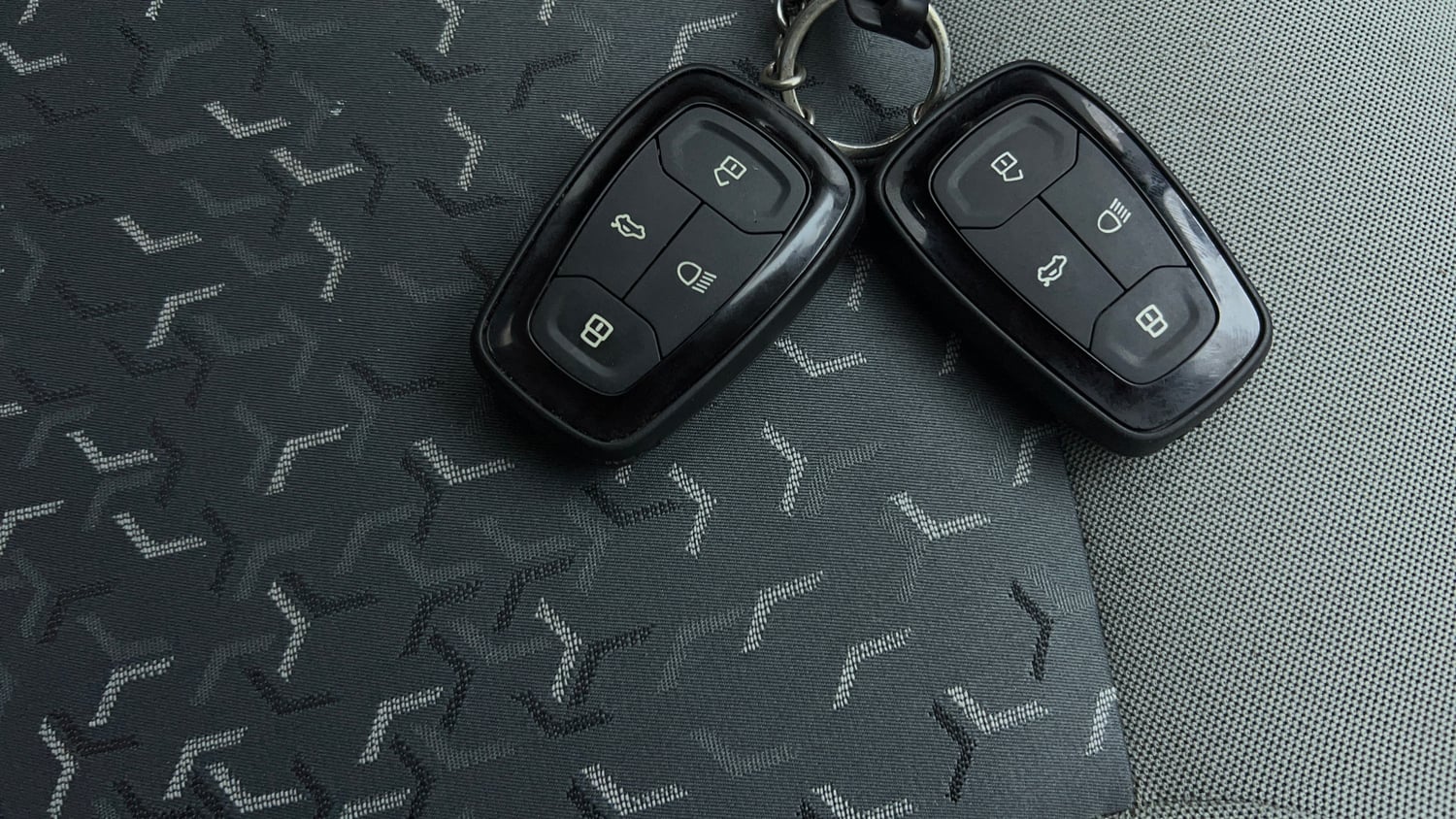 Used 2022 Tata Tigor XZ CNG Cng Manual extra CAR KEY VIEW
