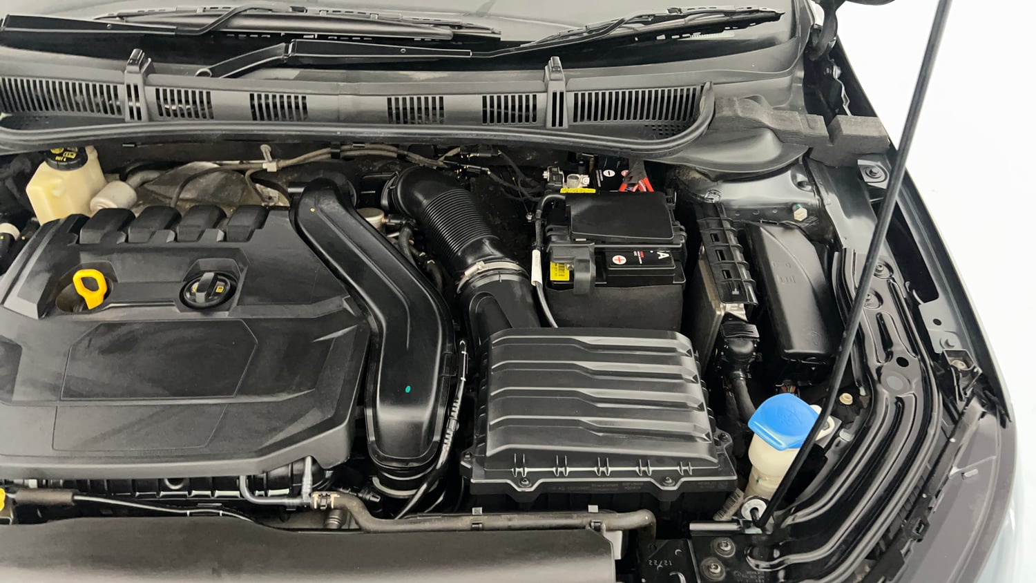 Used 2022 Skoda Slavia Style 1.5L TSI MT Petrol Manual engine ENGINE LEFT SIDE VIEW