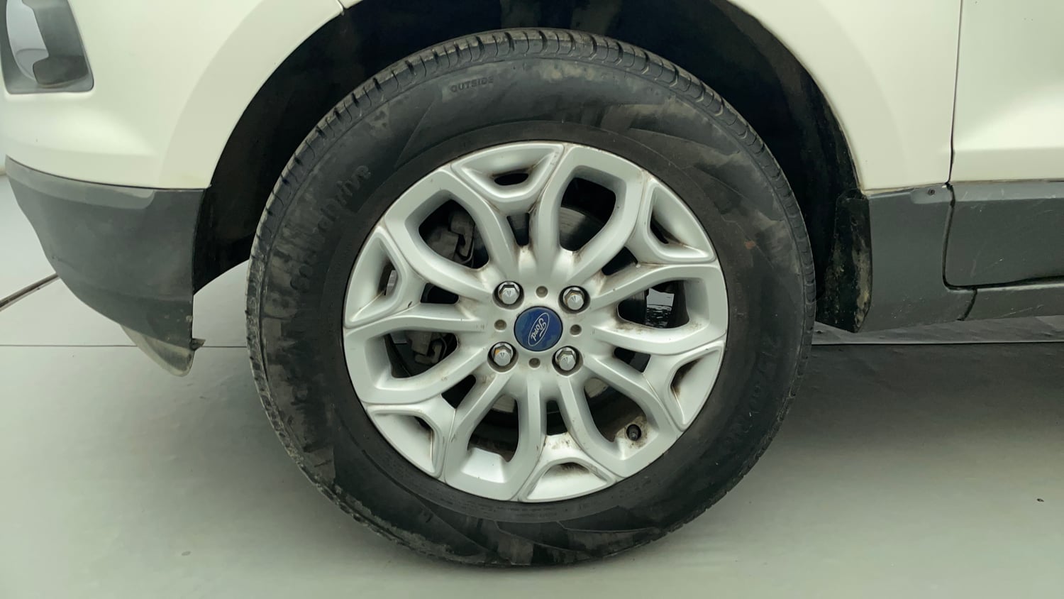 Used 2017 Ford EcoSport Titanium 1.5L TDCi Diesel Manual tyres LEFT FRONT TYRE RIM VIEW