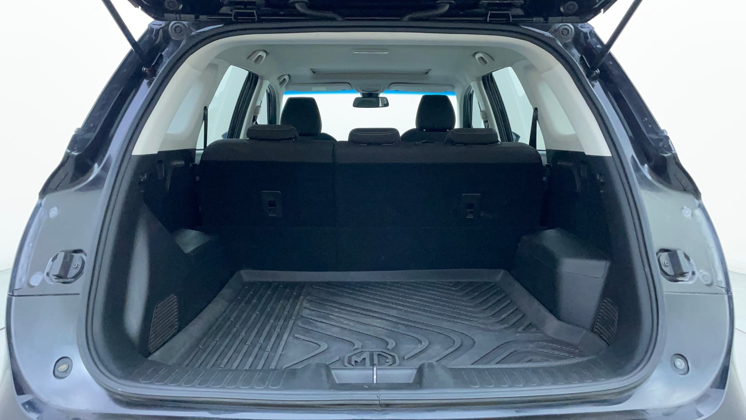 Used 2021 MG Motors Hector Shine 1.5 Petrol Turbo CVT Petrol Automatic interior DICKY INSIDE VIEW