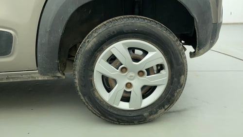 Used 2016 Renault Kwid RXT Petrol Manual tyres LEFT REAR TYRE RIM VIEW