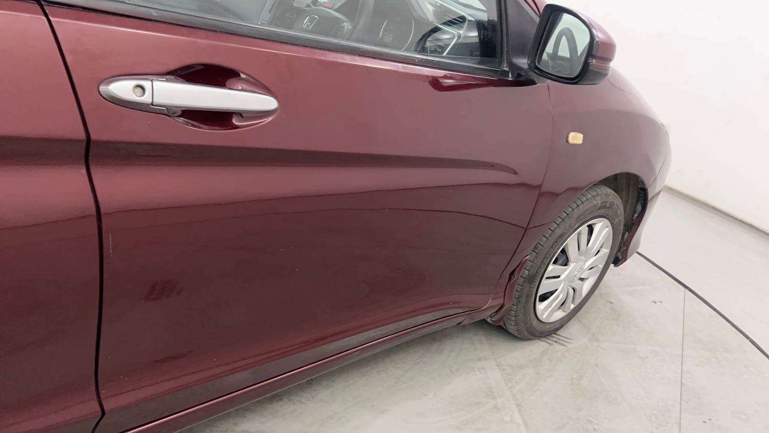 Used 2014 Honda City SV Petrol Manual dents MINOR DENT