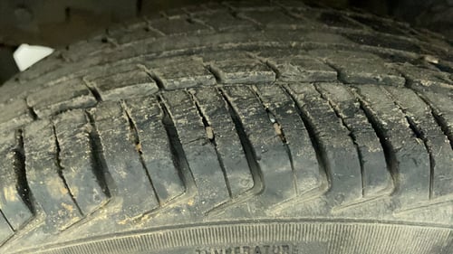Used 2016 Renault Kwid RXT Petrol Manual tyres LEFT FRONT TYRE TREAD VIEW