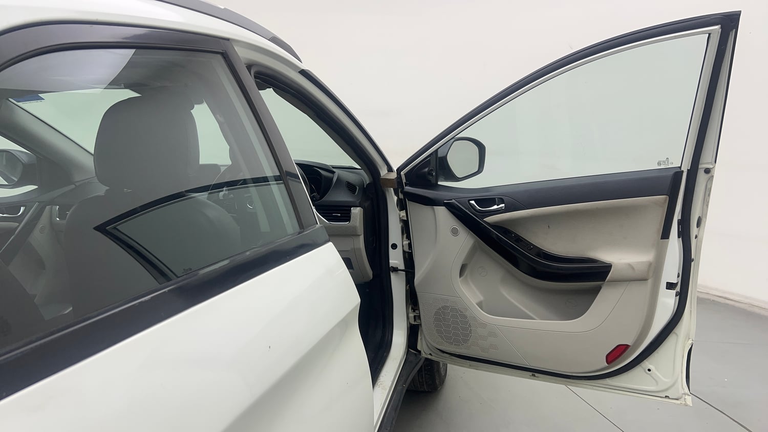 Used 2022 Tata Nexon XZA Plus (O) Petrol Automatic interior RIGHT FRONT DOOR OPEN VIEW