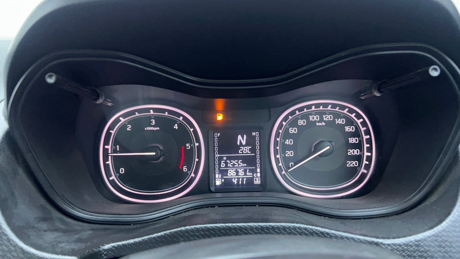Used 2017 Volkswagen Ameo Highline Plus 1.5L AT (D)16 Alloy Diesel Automatic interior CLUSTERMETER VIEW