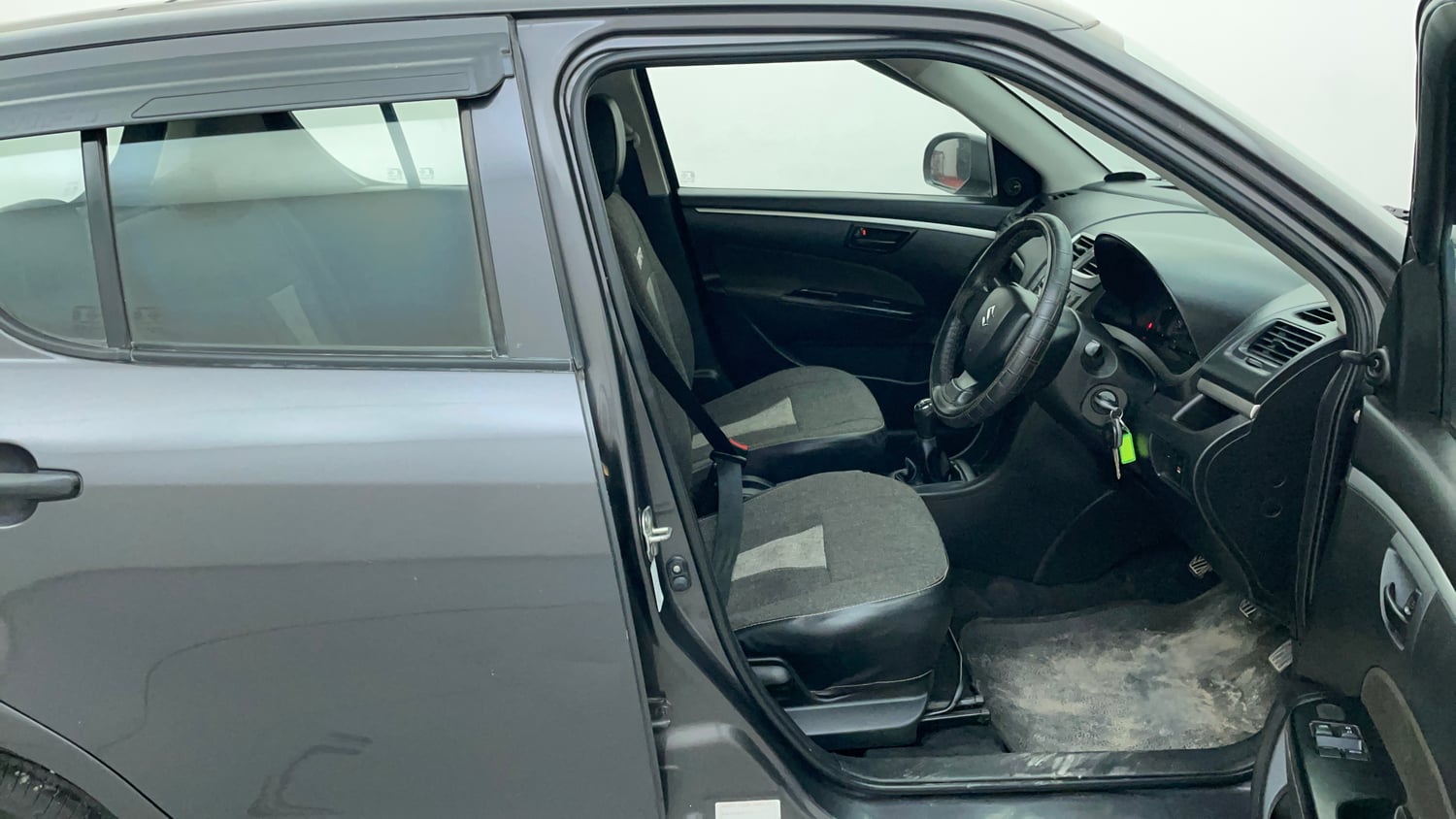 Used 2016 Maruti Suzuki Swift Lxi (O) Petrol Manual interior RIGHT SIDE FRONT DOOR CABIN VIEW