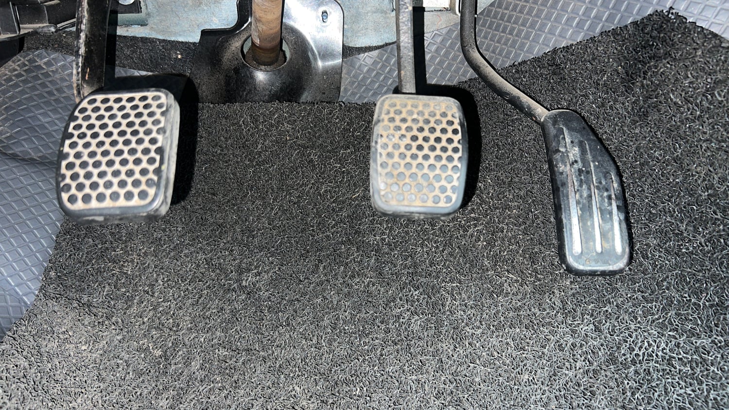 Used 2016 Maruti Suzuki Alto 800 Lxi Petrol Manual interior PEDALS VIEW