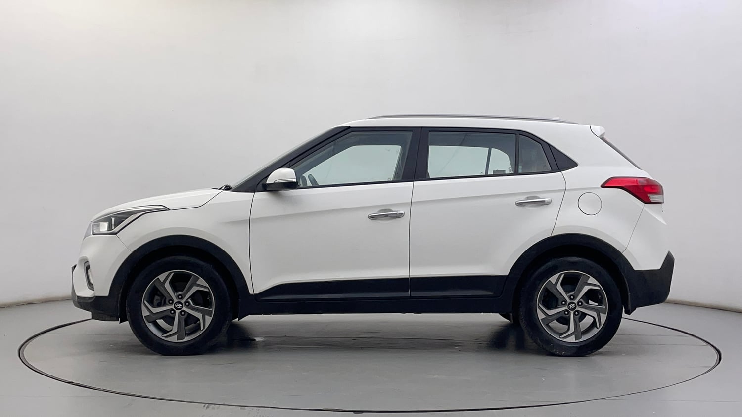 Used 2018 Hyundai Creta SX 1.6 AT Petrol Petrol Automatic exterior LEFT SIDE VIEW