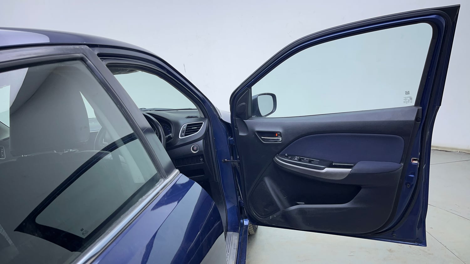 Used 2020 Maruti Suzuki Baleno Zeta Petrol Manual interior RIGHT FRONT DOOR OPEN VIEW