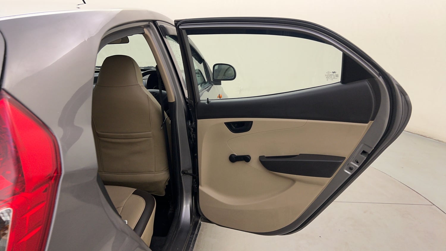 Used 2012 Hyundai Eon Magna + Petrol Manual interior RIGHT REAR DOOR OPEN VIEW