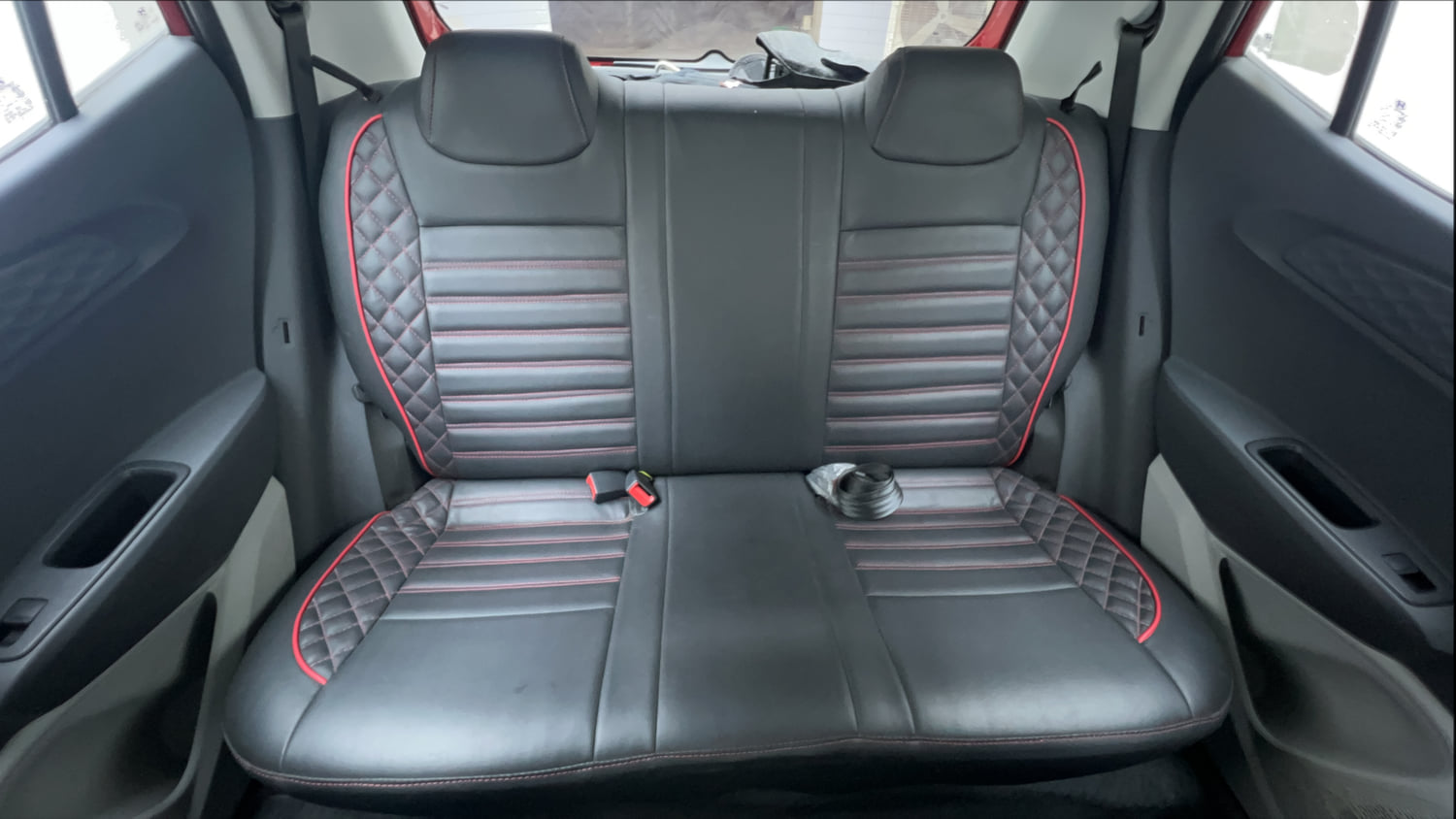 Used 2022 Hyundai Grand i10 Nios Sportz 1.2 Kappa VTVT CNG Cng Manual interior REAR SEAT CONDITION VIEW
