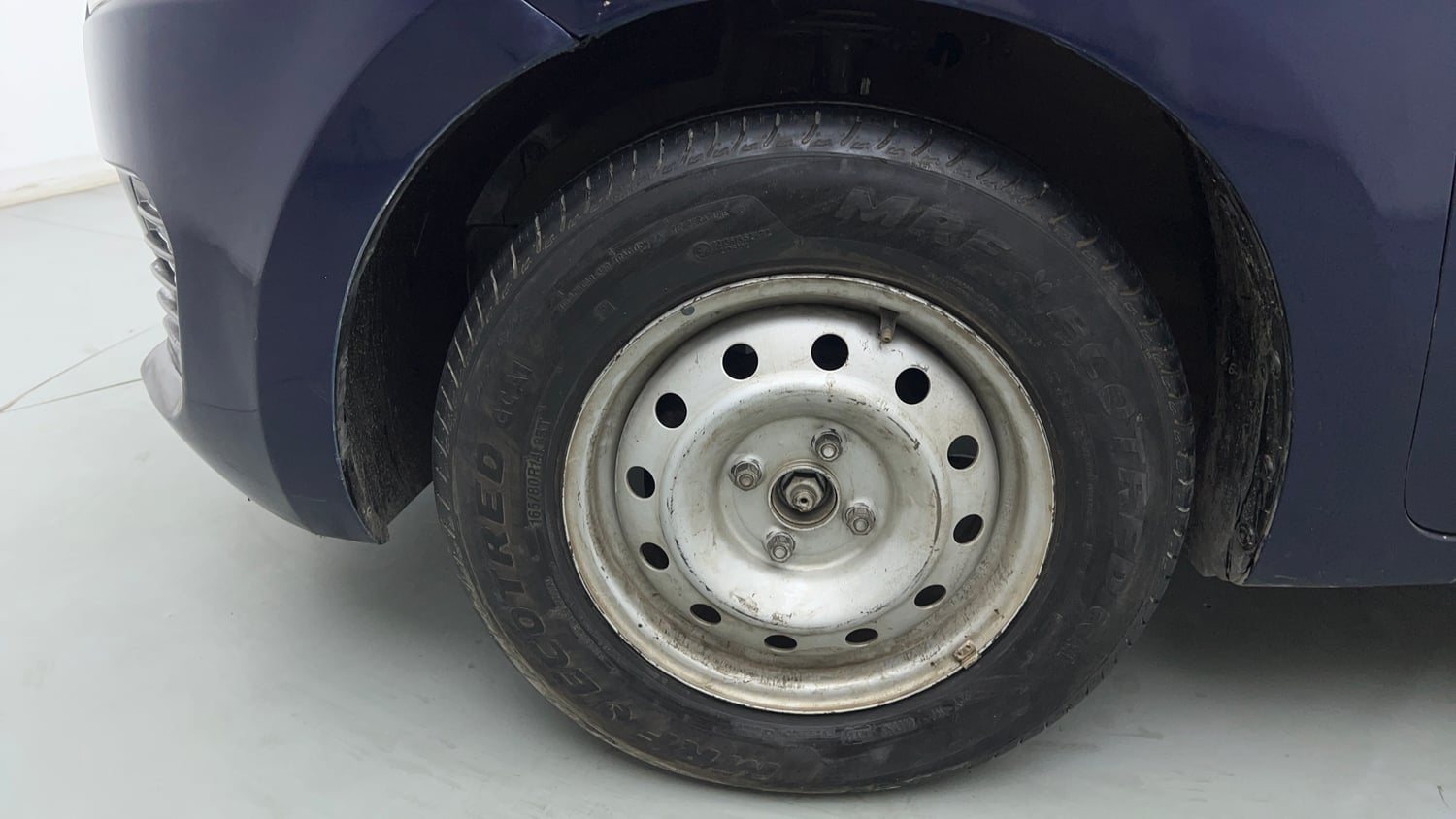 Used 2018 Maruti Suzuki Swift LXI CNG (Outside Fitted) Cng Manual tyres LEFT FRONT TYRE RIM VIEW