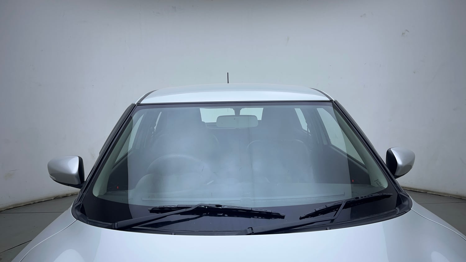 Used 2022 Maruti Suzuki Swift VXi AMT Petrol Automatic exterior FRONT WINDSHIELD VIEW