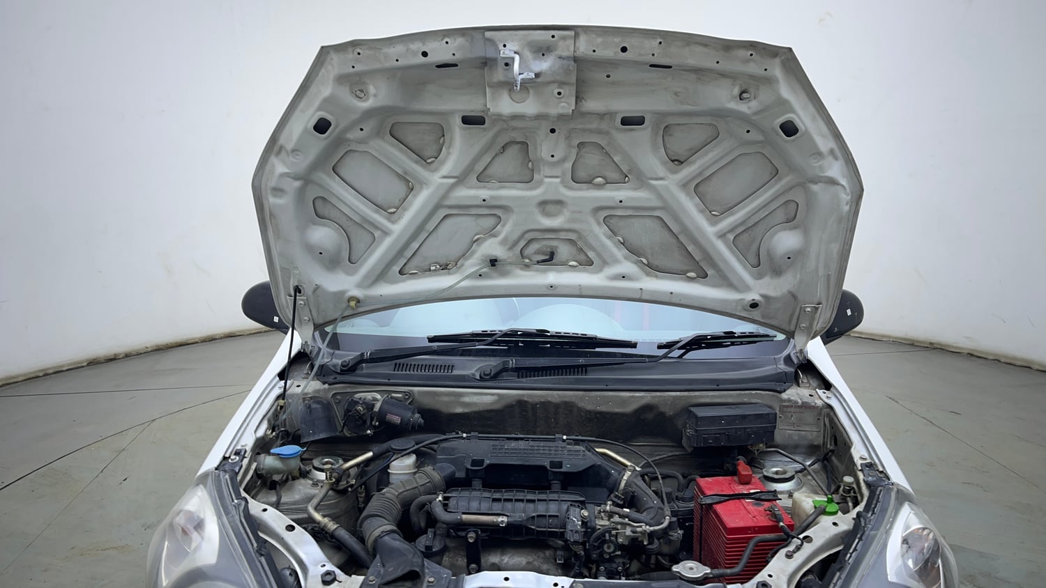 Used 2015 Maruti Suzuki Alto 800 Lxi Petrol Manual engine ENGINE & BONNET OPEN FRONT VIEW