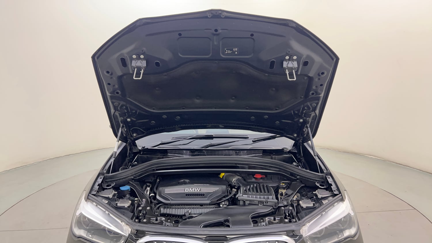 Used 2019 BMW X1 sDrive20i xLine Petrol Automatic engine ENGINE & BONNET OPEN FRONT VIEW