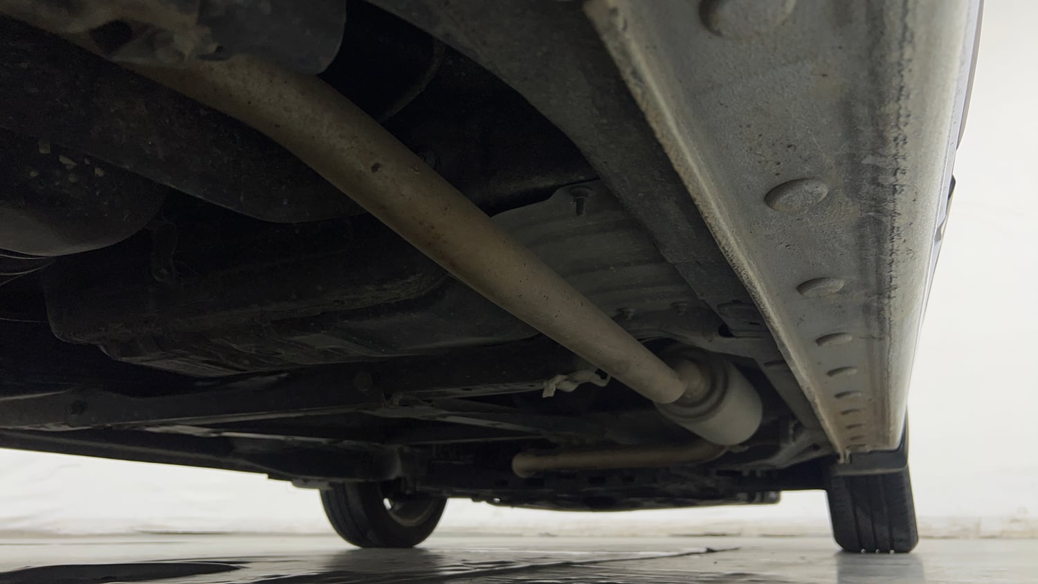 Used 2022 Honda City ZX CVT Petrol Petrol Automatic extra REAR RIGHT UNDERBODY VIEW