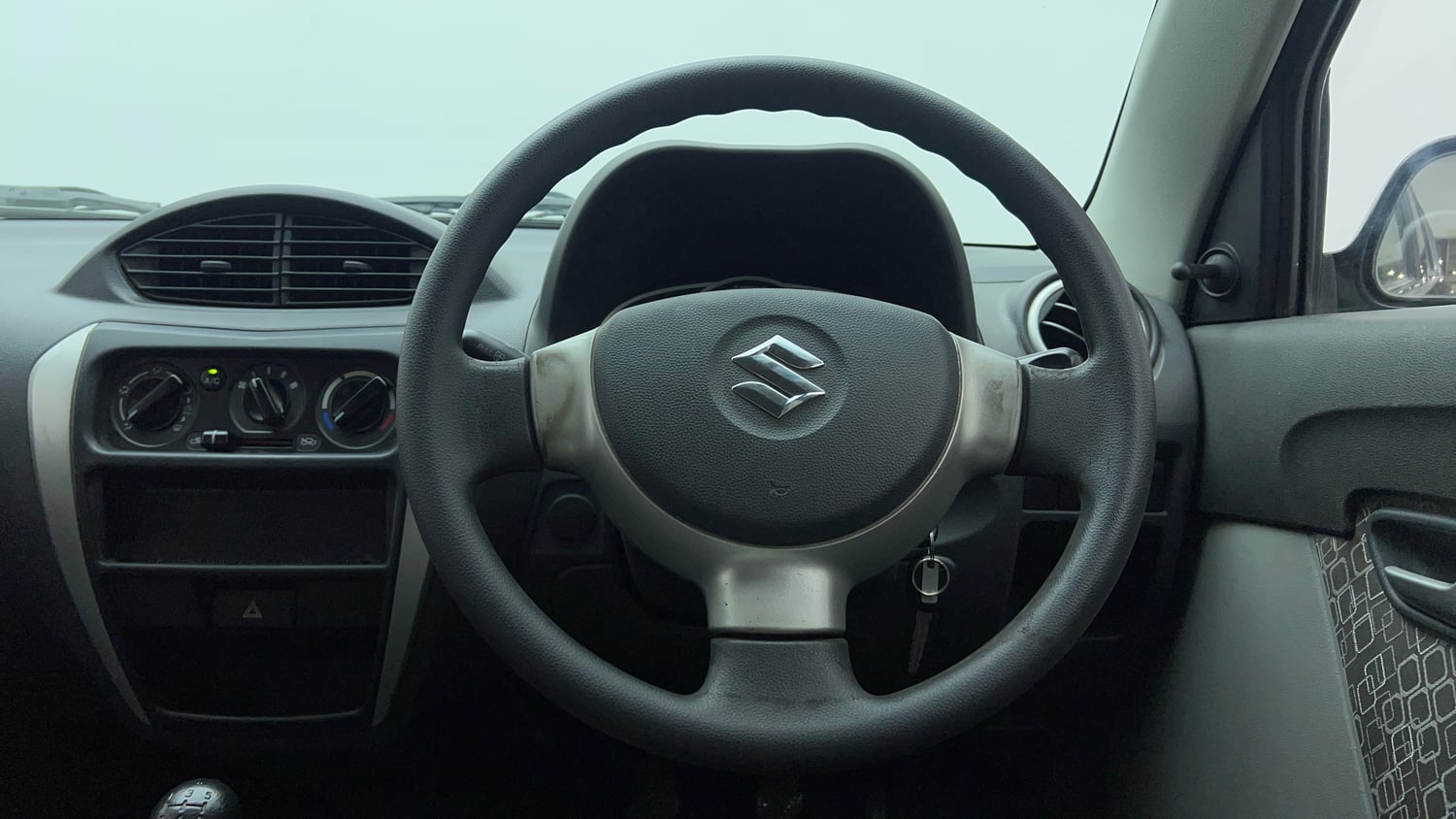 Used 2016 Maruti Suzuki Alto 800 LXi Petrol Manual interior STEERING VIEW