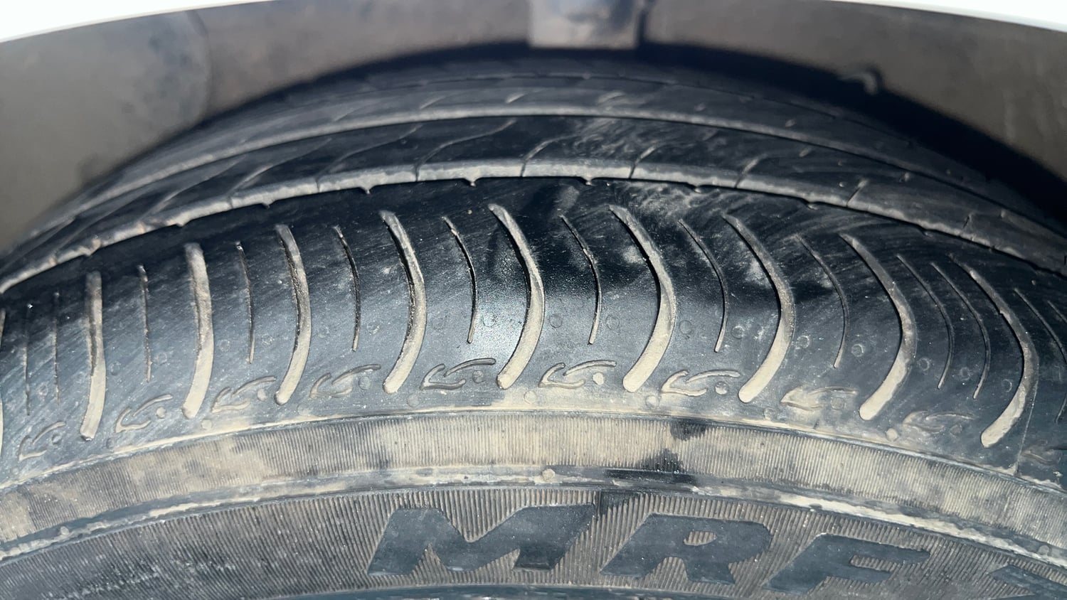 Used 2020 Hyundai Grand i10 Nios Asta 1.2 Kappa VTVT Petrol Manual tyres LEFT FRONT TYRE TREAD VIEW