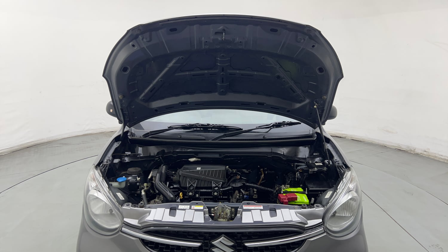 Used 2022 Maruti Suzuki Celerio LXi Petrol Manual engine ENGINE & BONNET OPEN FRONT VIEW