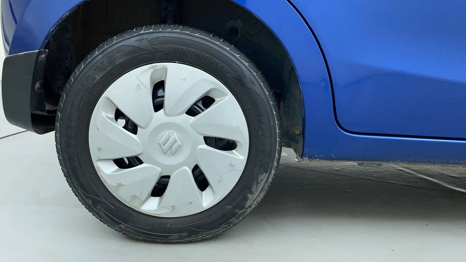 Used 2018 Maruti Suzuki Celerio VXi AMT Petrol Automatic tyres RIGHT REAR TYRE RIM VIEW