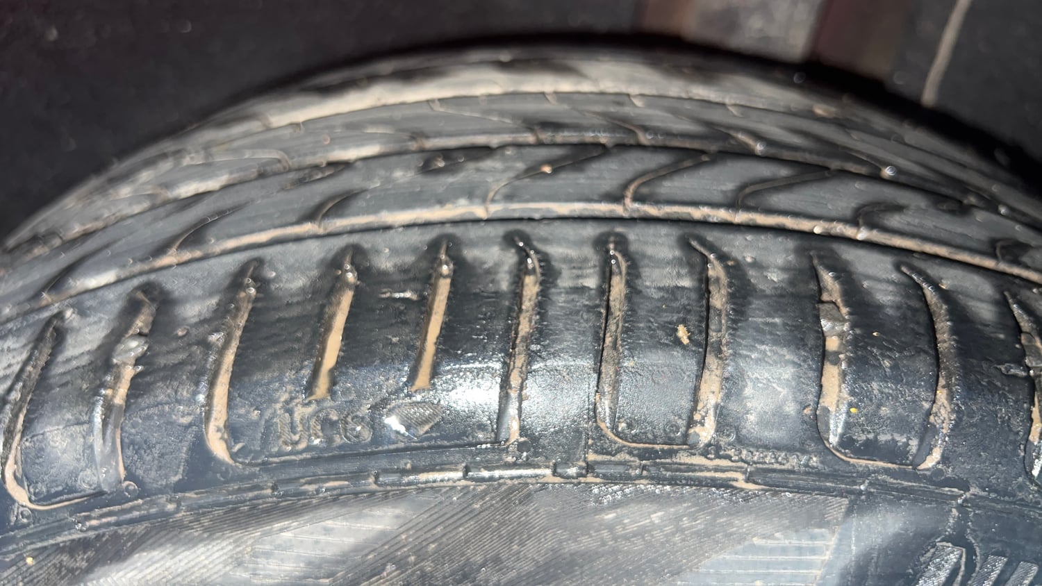 Used 2016 Maruti Suzuki Baleno Alpha 1.2 Petrol Manual tyres LEFT REAR TYRE TREAD VIEW
