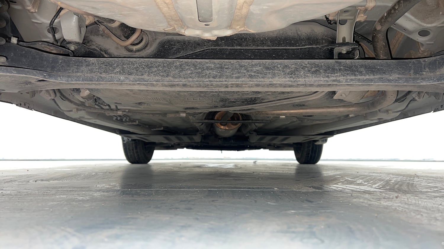 Used 2023 Maruti Suzuki Swift VXi Petrol Manual extra REAR UNDERBODY VIEW (TAKEN FROM REAR)
