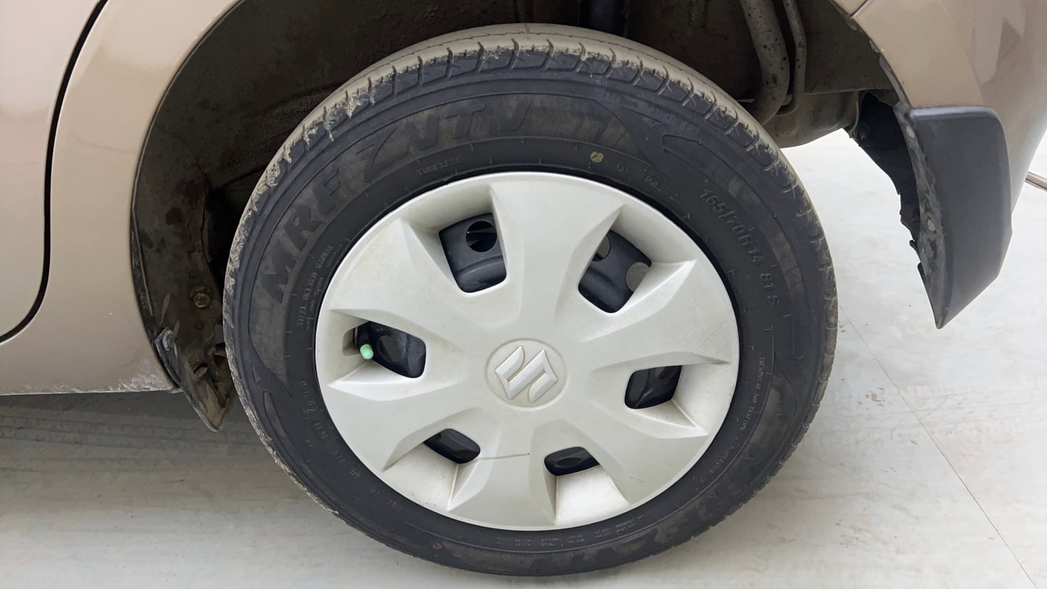 Used 2021 Maruti Suzuki Wagon R 1.0 VXi 1.0 Petrol Manual tyres LEFT REAR TYRE RIM VIEW