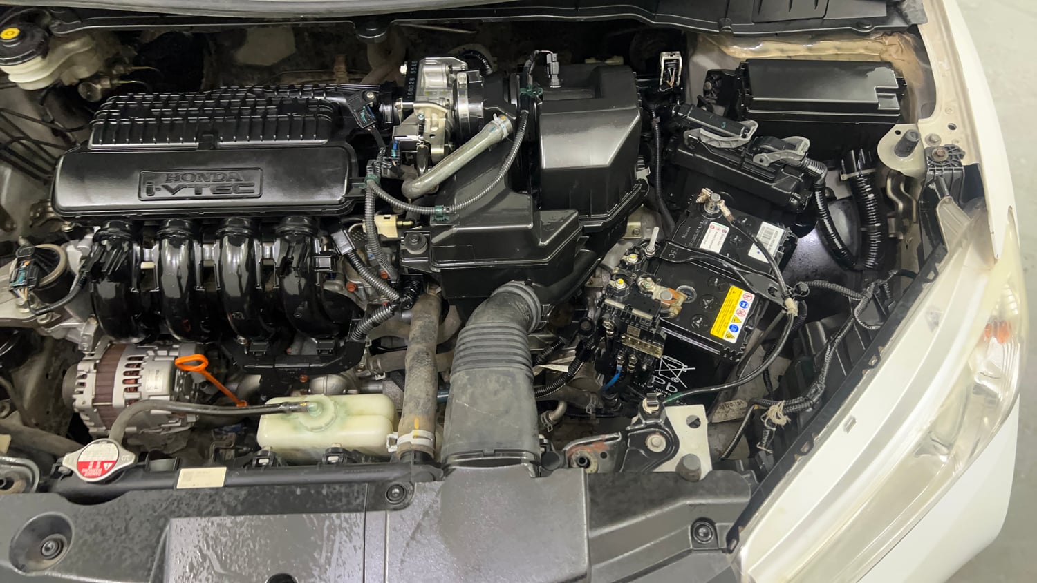 Used 2016 Honda City VX CVT Petrol Automatic engine ENGINE LEFT SIDE VIEW
