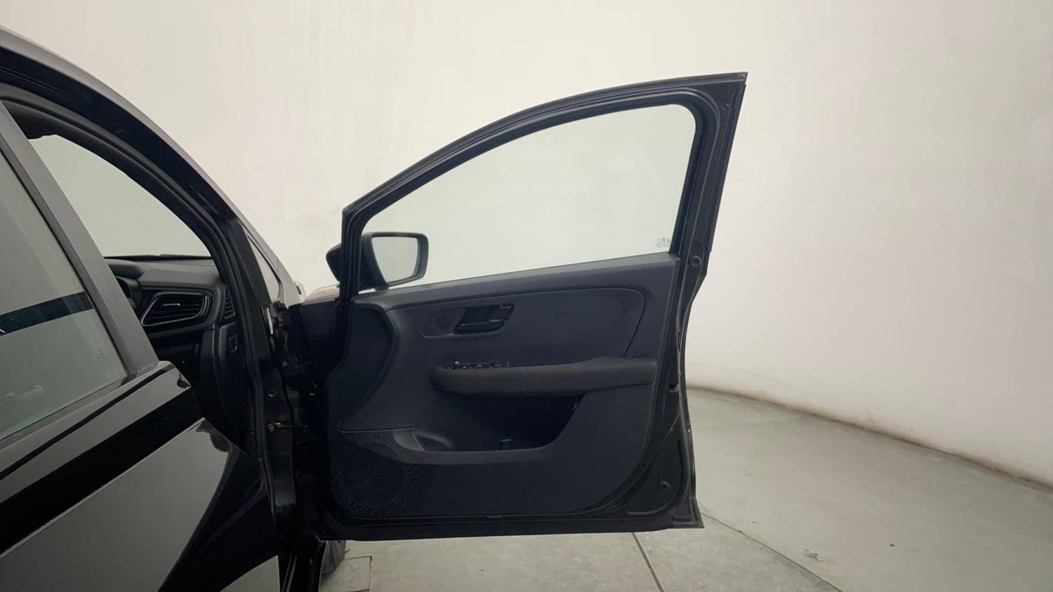 Used 2023 Tata Altroz XZA Plus (S) Dark Edition Petrol Automatic interior RIGHT FRONT DOOR OPEN VIEW