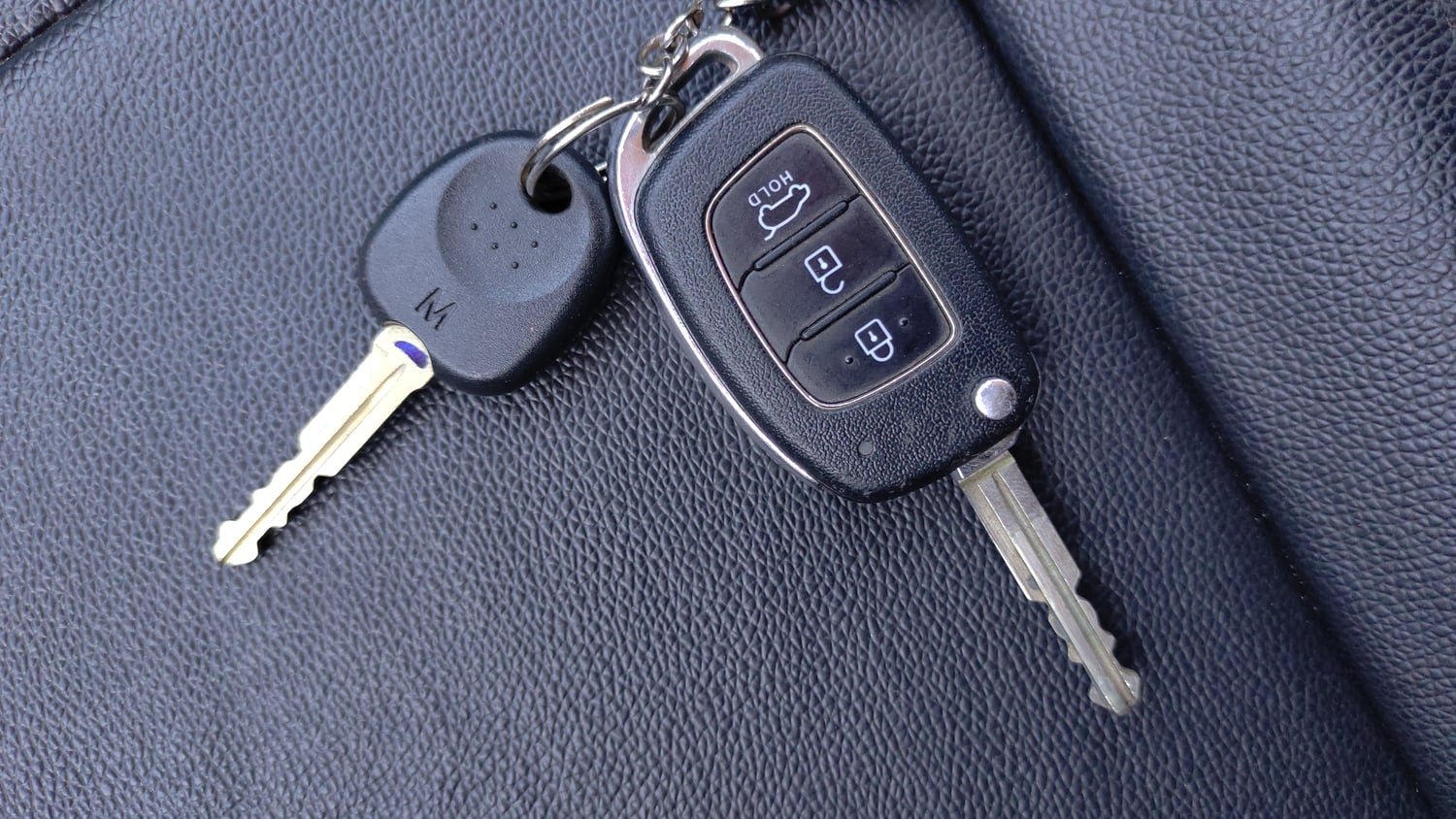 Used 2015 Hyundai Elite i20 Magna 1.2 Petrol Manual extra CAR KEY VIEW