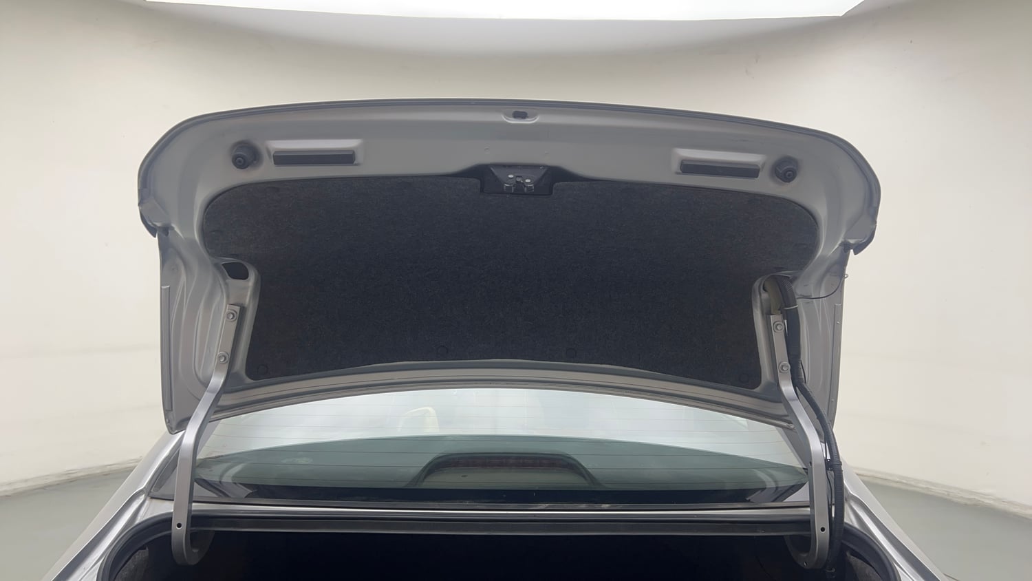 Used 2022 Honda City VX CVT Petrol Petrol Automatic interior DICKY DOOR OPEN VIEW