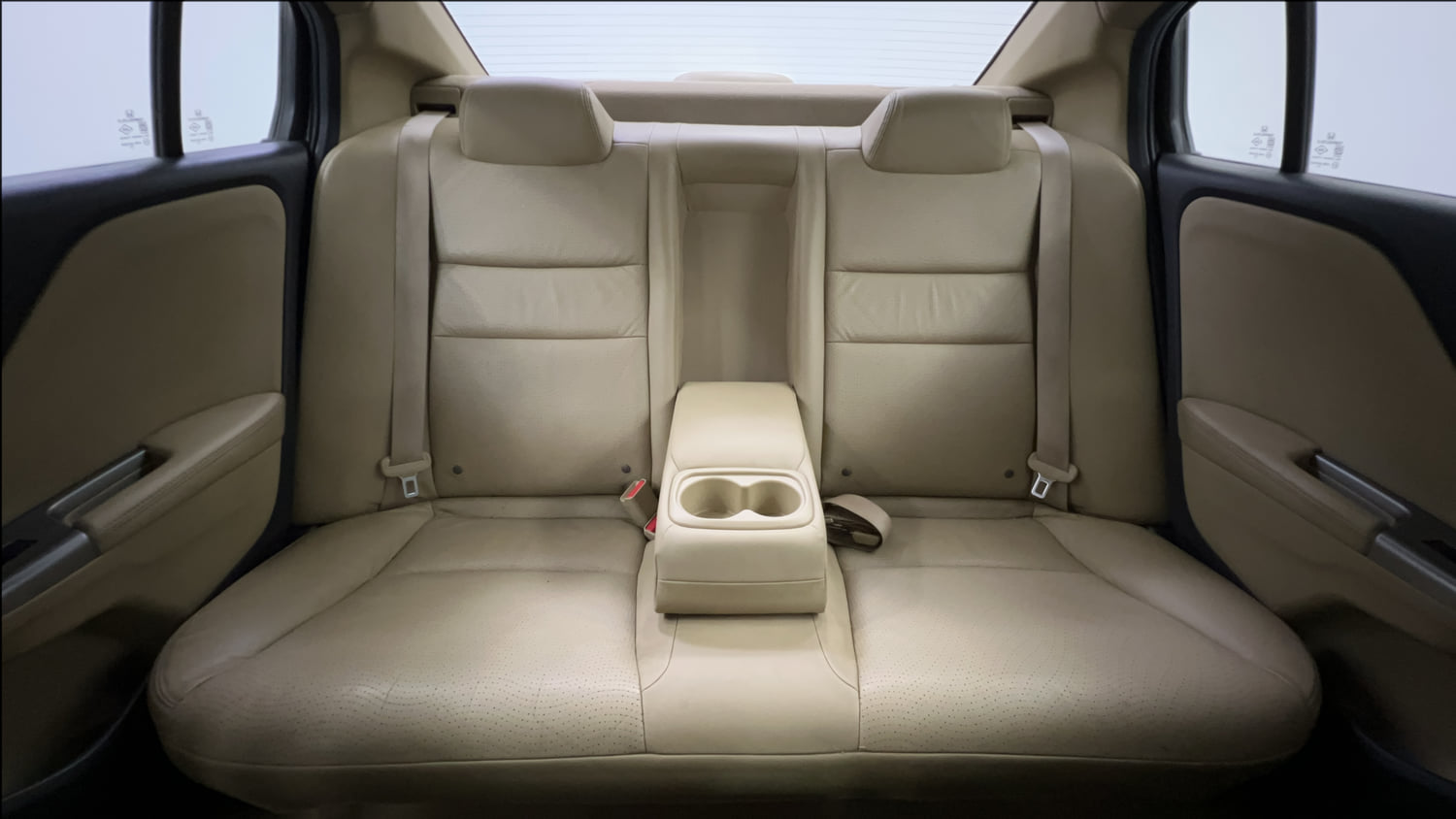 Used 2016 Honda City VX Petrol Manual interior REAR SEAT CONDITION VIEW