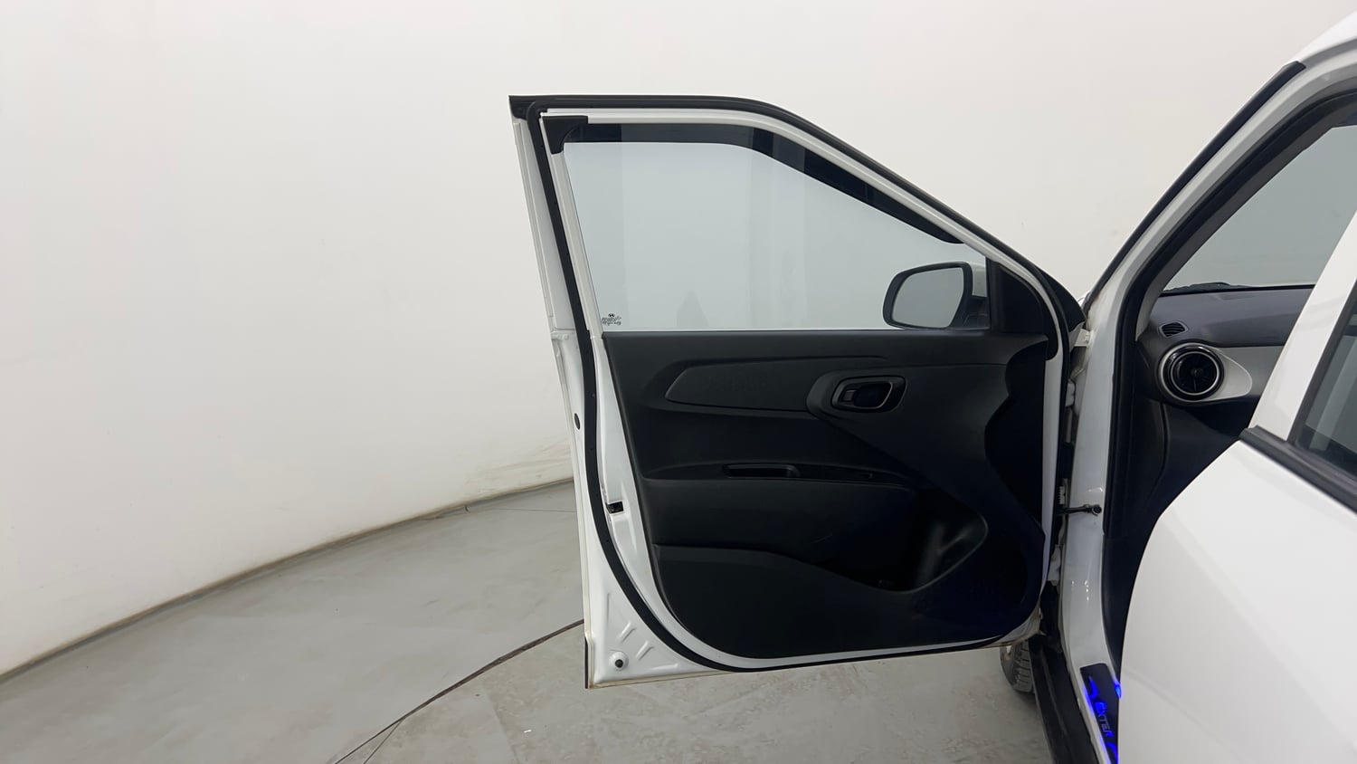 Used 2024 Hyundai Exter S 1.2 MT Petrol Manual interior LEFT FRONT DOOR OPEN VIEW
